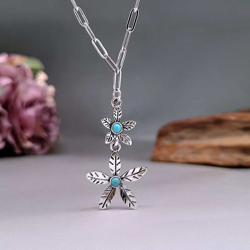 Wholesale Jewelry Bohemian Retro Flower Alloy Turquoise Inlay Pendant Necklace display picture 4