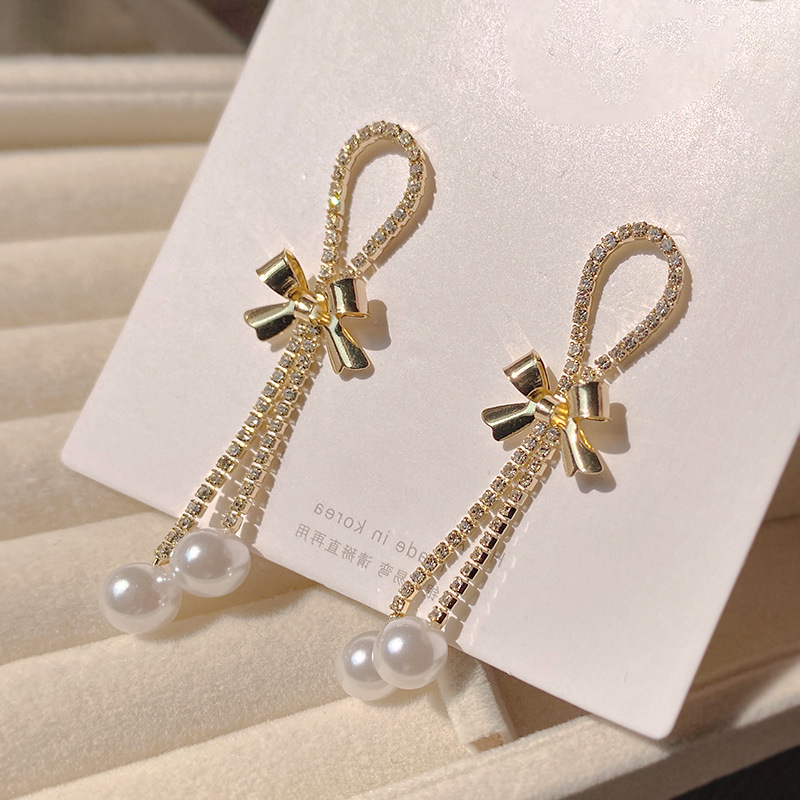 1 Pair Elegant Lady Classic Style Bow Knot Inlay Alloy Zircon Drop Earrings display picture 3