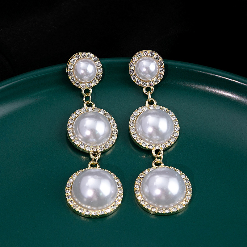 1 Pair Vintage Style Simple Style Geometric Inlay Alloy Artificial Pearls Drop Earrings display picture 3