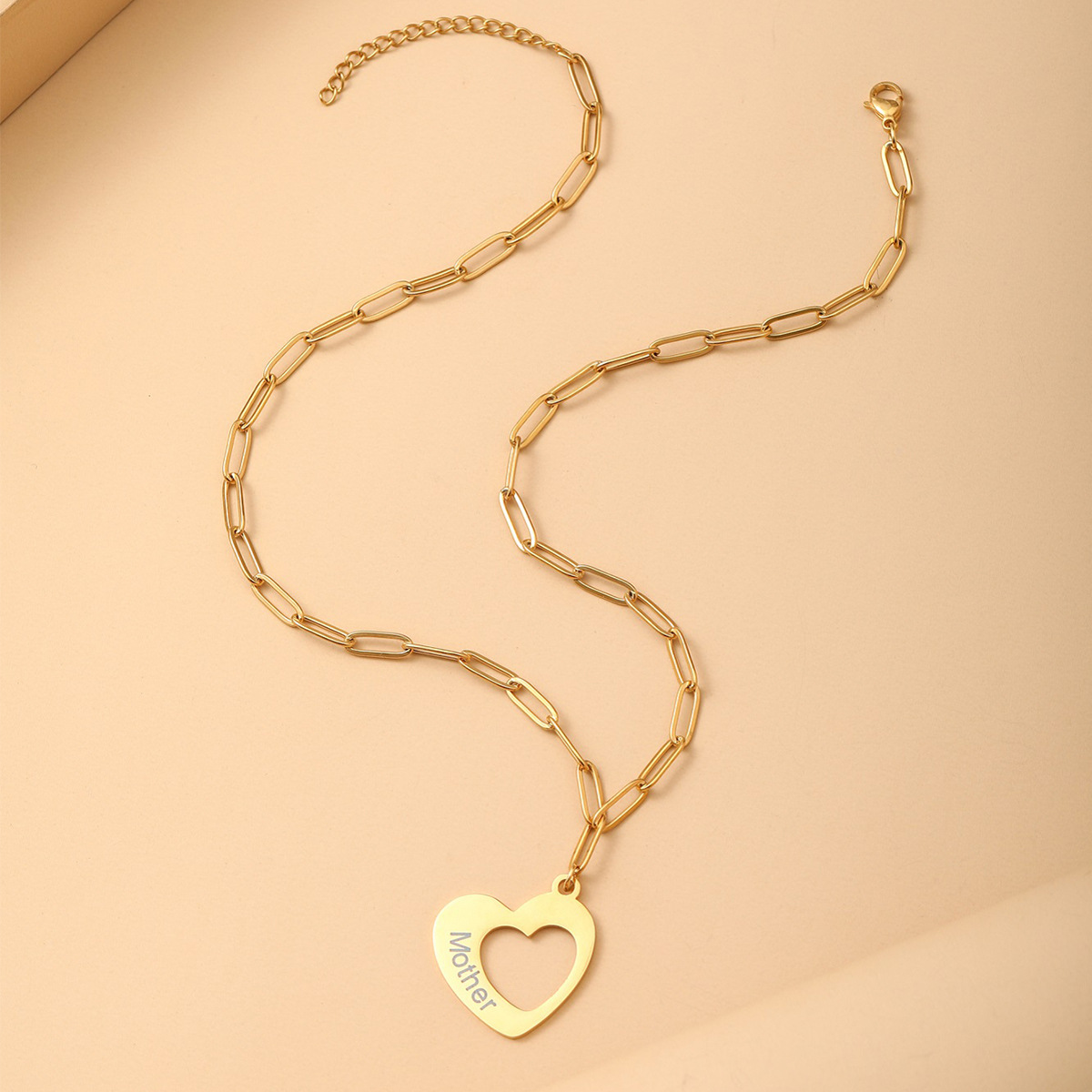 Stainless Steel 18K Gold Plated MAMA Heart Shape Hollow Out Pendant Necklace display picture 5