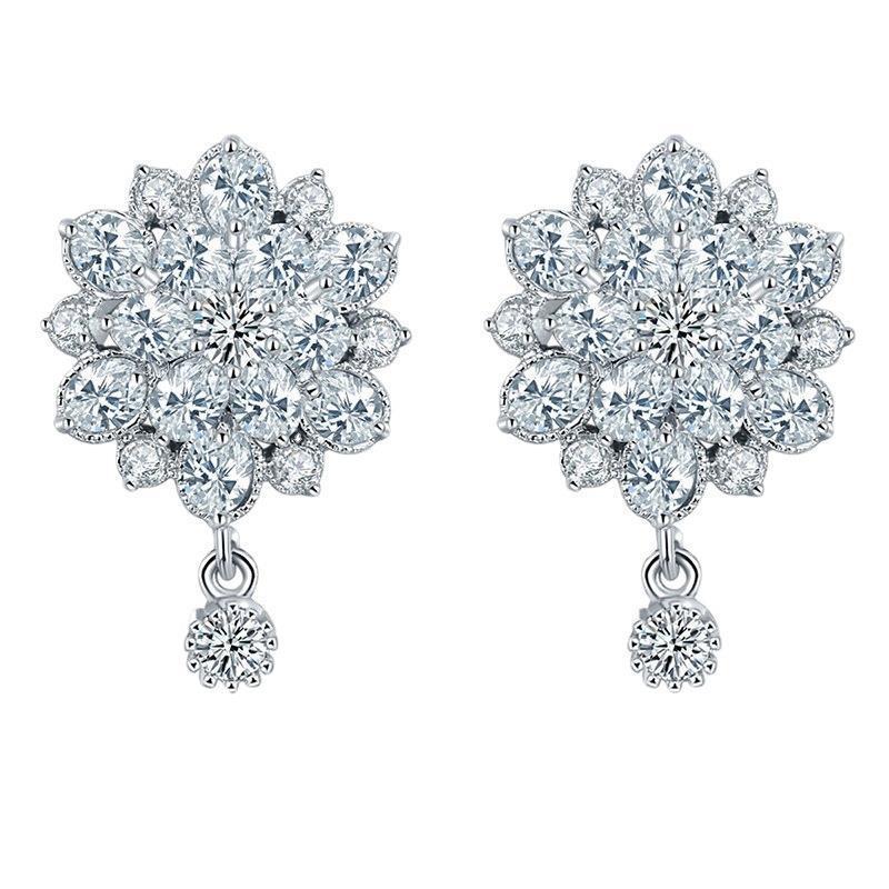 1 Pair Glam Simple Style Water Droplets Flower Snowflake Irregular Plating Inlay Copper Zircon Rhodium Plated Ear Studs display picture 7