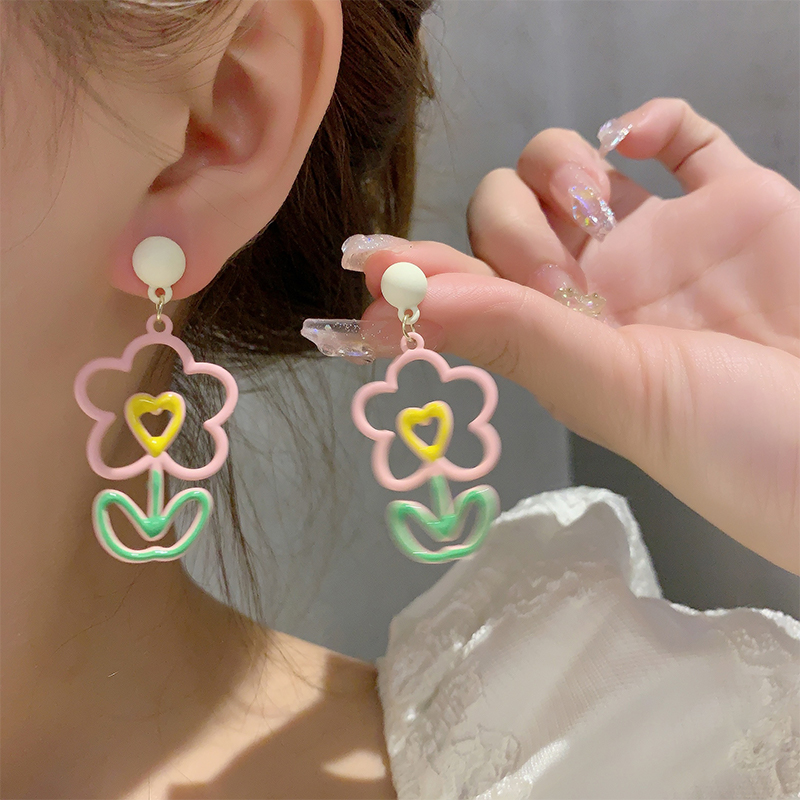 1 Pair Cute Simple Style Flower Copper Alloy Drop Earrings display picture 5