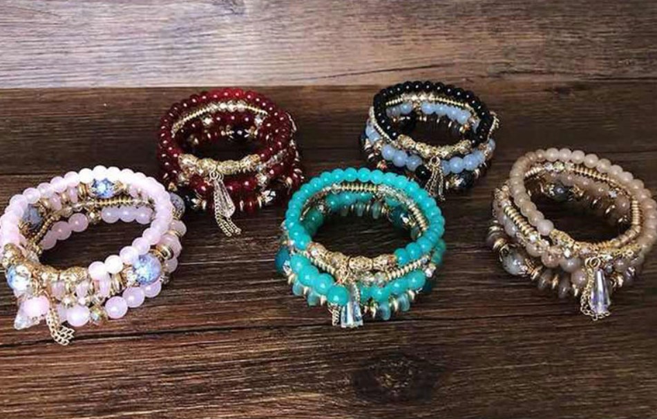 Wholesale Jewelry Ethnic Style Bohemian Streetwear Round Artificial Crystal Plastic Resin Plating Bracelets display picture 4