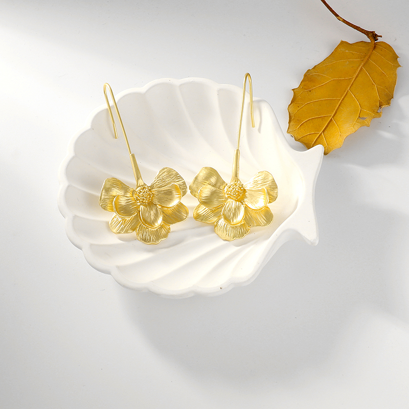 1 Paar Einfacher Stil Blume Überzug Legierung Vergoldet Überzogen Mit Rhodium Ohrringe display picture 7
