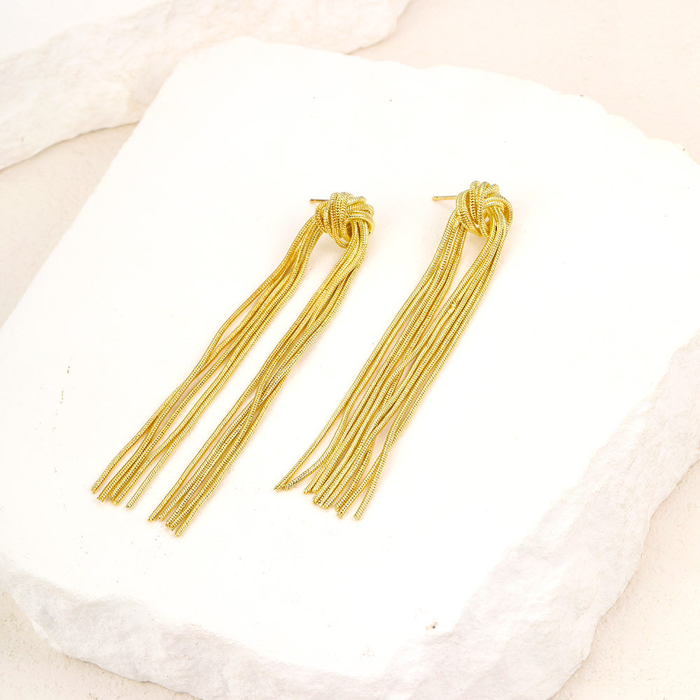 1 Pair Elegant Exaggerated Shiny Tassel Plating Alloy Silver Plated Drop Earrings display picture 19