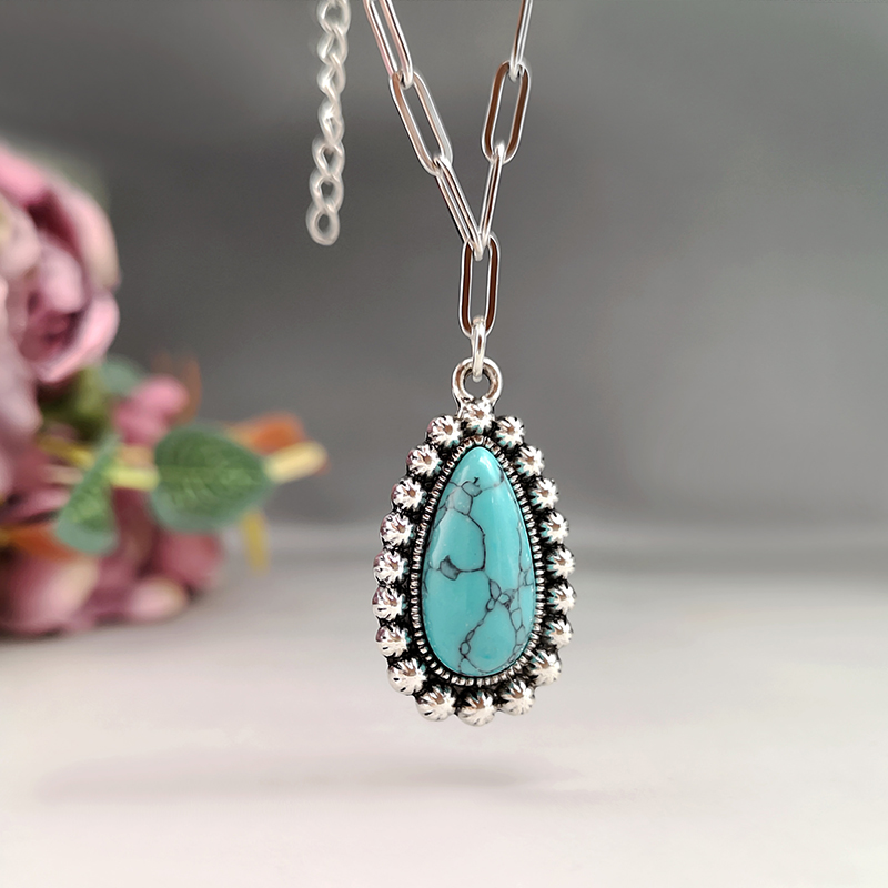 Retro Bohemian Oval Alloy Plating Inlay Turquoise Women's Pendant Necklace display picture 2