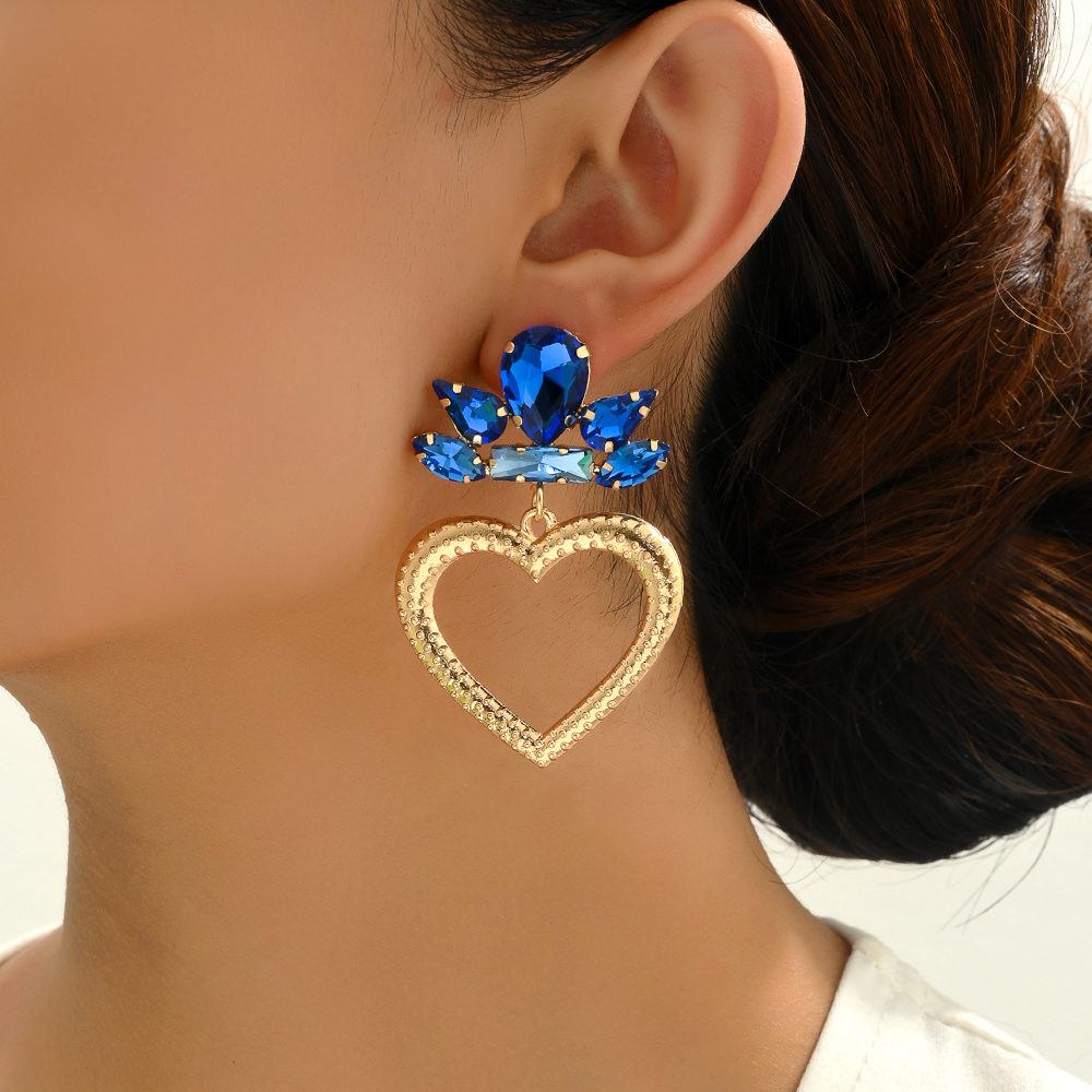 1 Pair Luxurious Heart Shape Inlay Zinc Alloy Rhinestones Dangling Earrings display picture 6