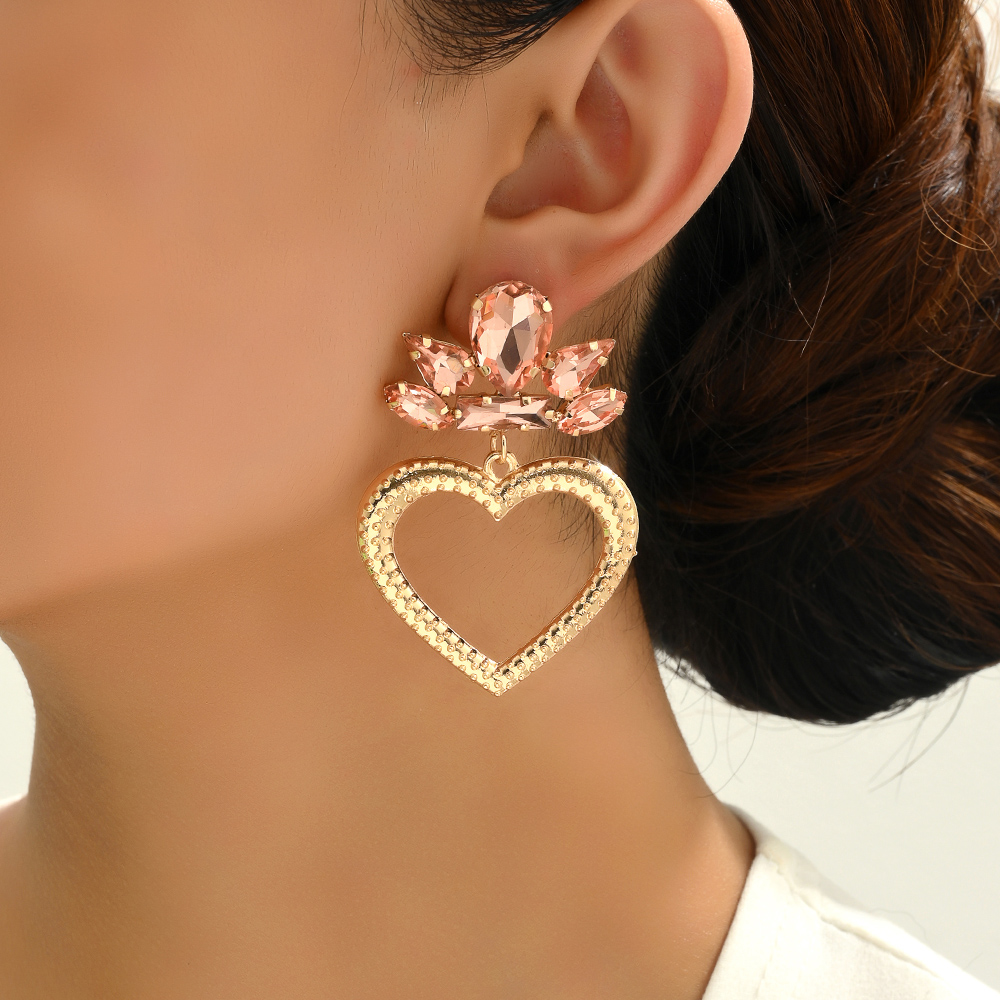1 Pair Luxurious Heart Shape Inlay Zinc Alloy Rhinestones Dangling Earrings display picture 5