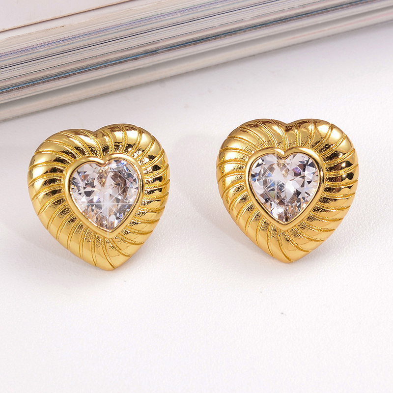 1 Pair Vintage Style Simple Style Oval Heart Shape Plating Inlay Copper Zircon 18k Gold Plated Ear Studs display picture 7