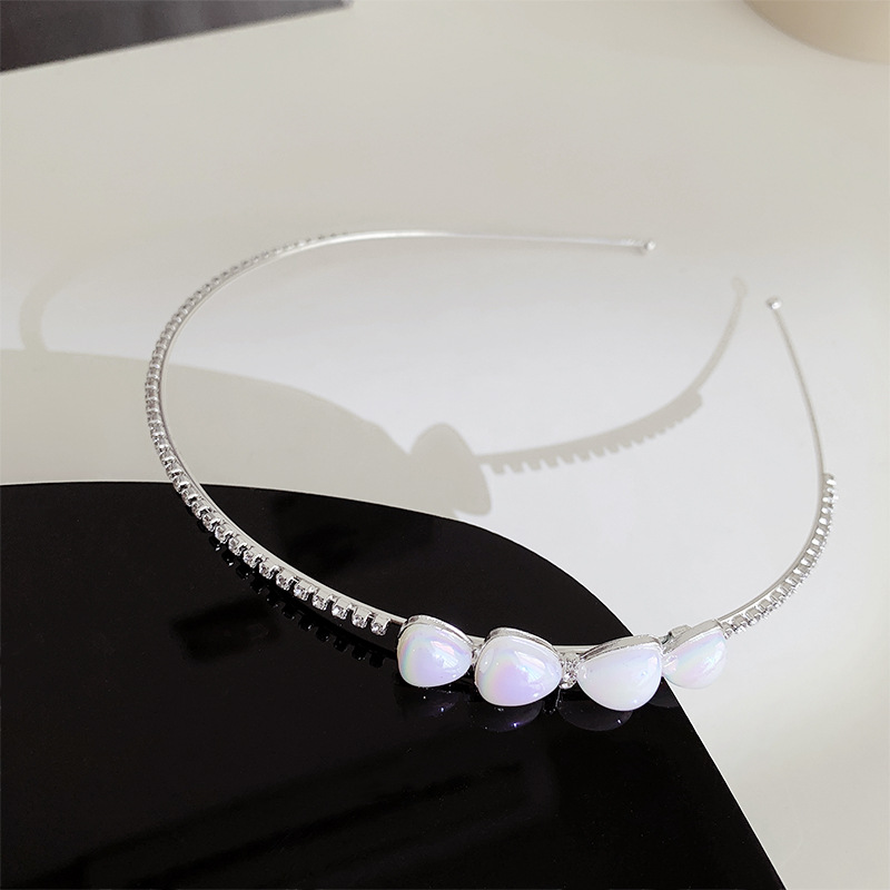 Elegant Simple Style Water Droplets Heart Shape Bow Knot Alloy Inlay Artificial Rhinestones Hair Band display picture 1