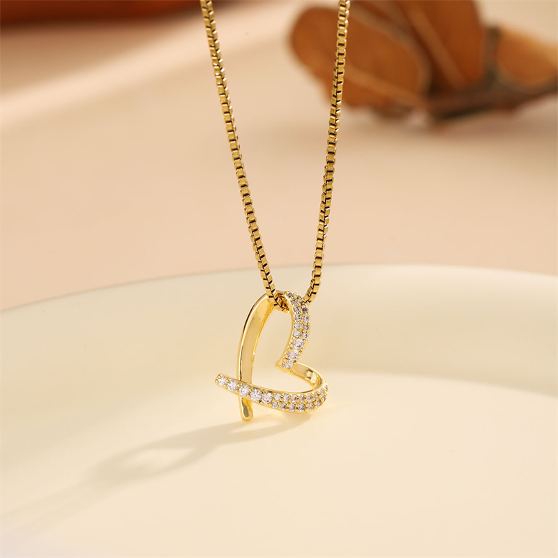 Stainless Steel 18K Gold Plated Sweet Plating Inlay Round Oval Heart Shape Artificial Diamond Pendant Necklace display picture 19