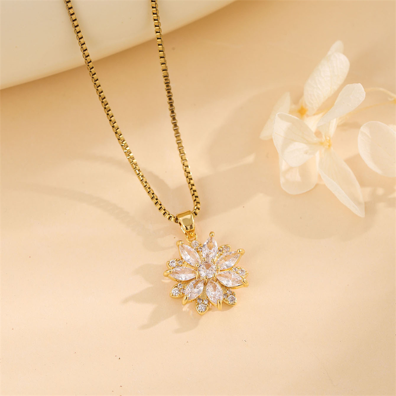 Stainless Steel Titanium Steel 18K Gold Plated Cute Plating Inlay Snowflake Zircon Pendant Necklace display picture 1