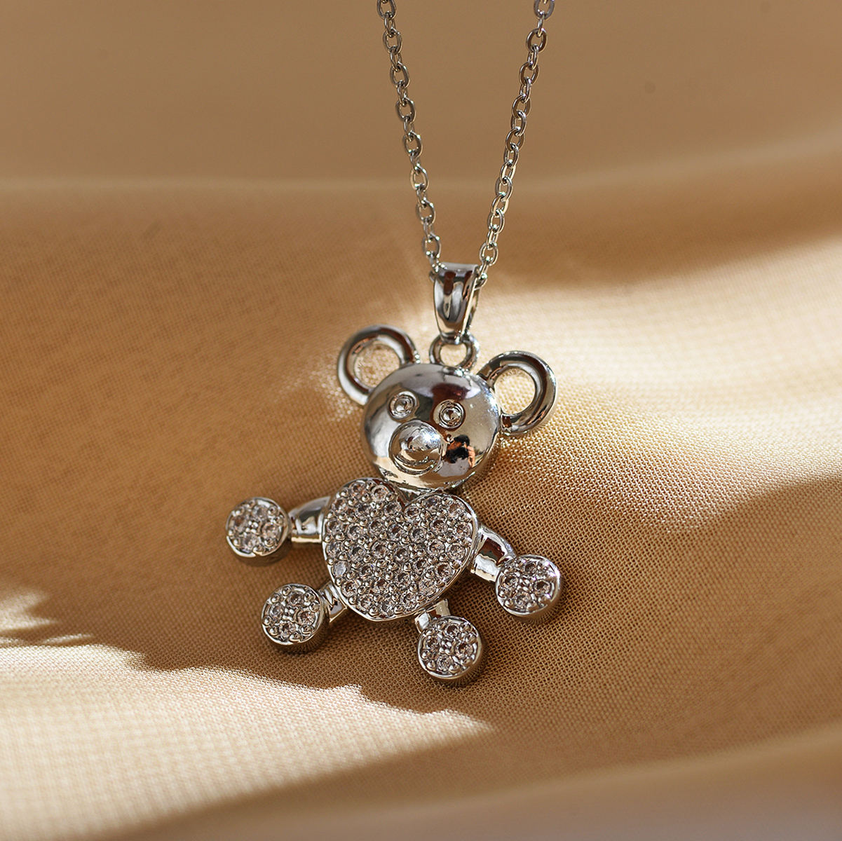 Cute Sweet Bear Titanium Steel Copper Bear Inlay Zircon Pendant Necklace display picture 2