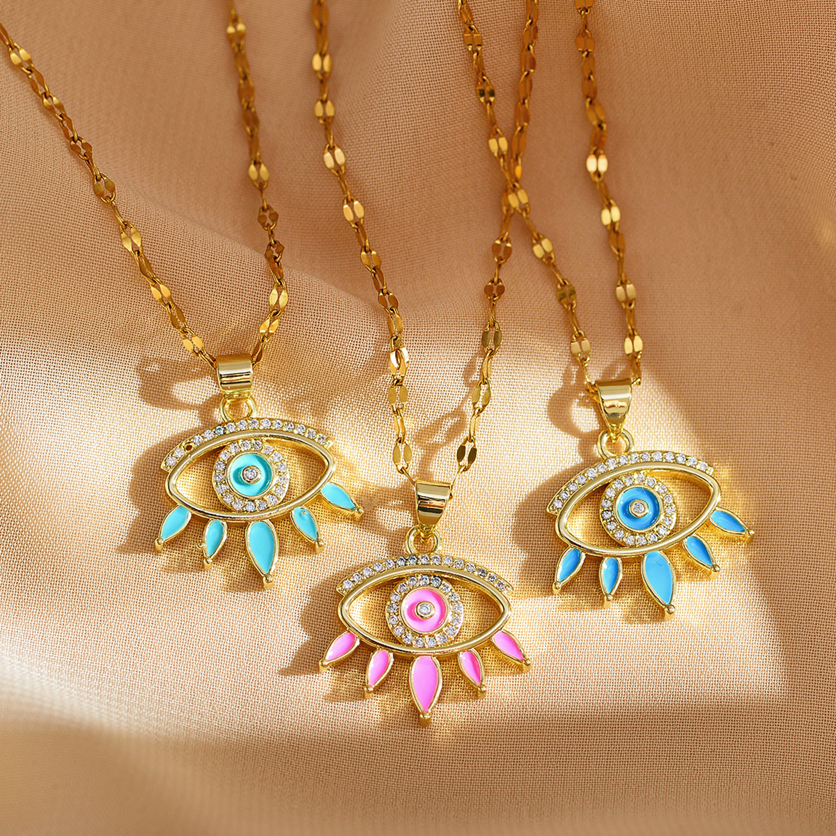 Modern Style Eye Copper Gold Plated Zircon Pendant Necklace In Bulk display picture 3