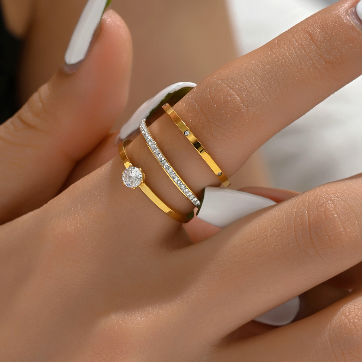 201 Stainless Steel 18K Gold Plated Casual Basic Vacation Plating Inlay Solid Color Zircon Rings display picture 3