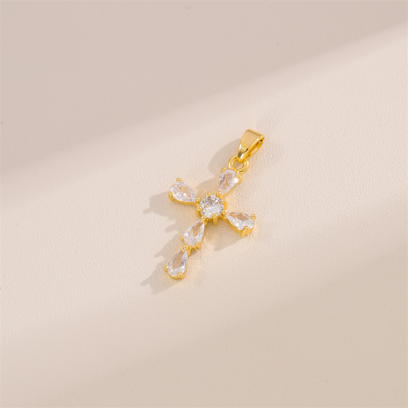 Wholesale Cute Handmade Shiny Sunflower Leaves Heart Shape Brass Plating Inlay 18K Gold Plated Zircon display picture 2