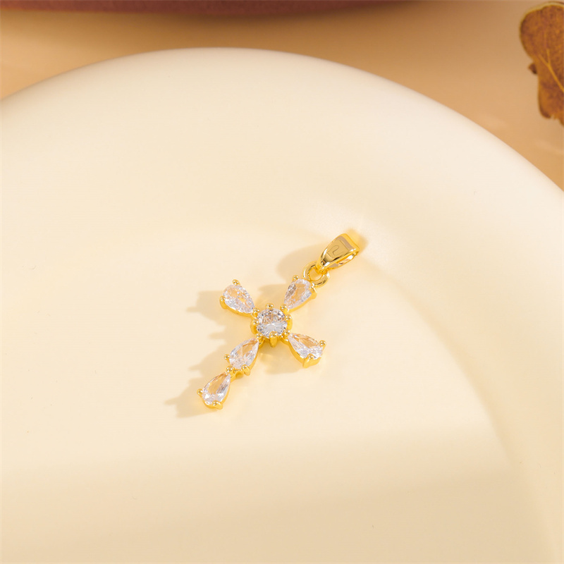 Wholesale Cute Handmade Shiny Sunflower Leaves Heart Shape Brass Plating Inlay 18K Gold Plated Zircon display picture 3