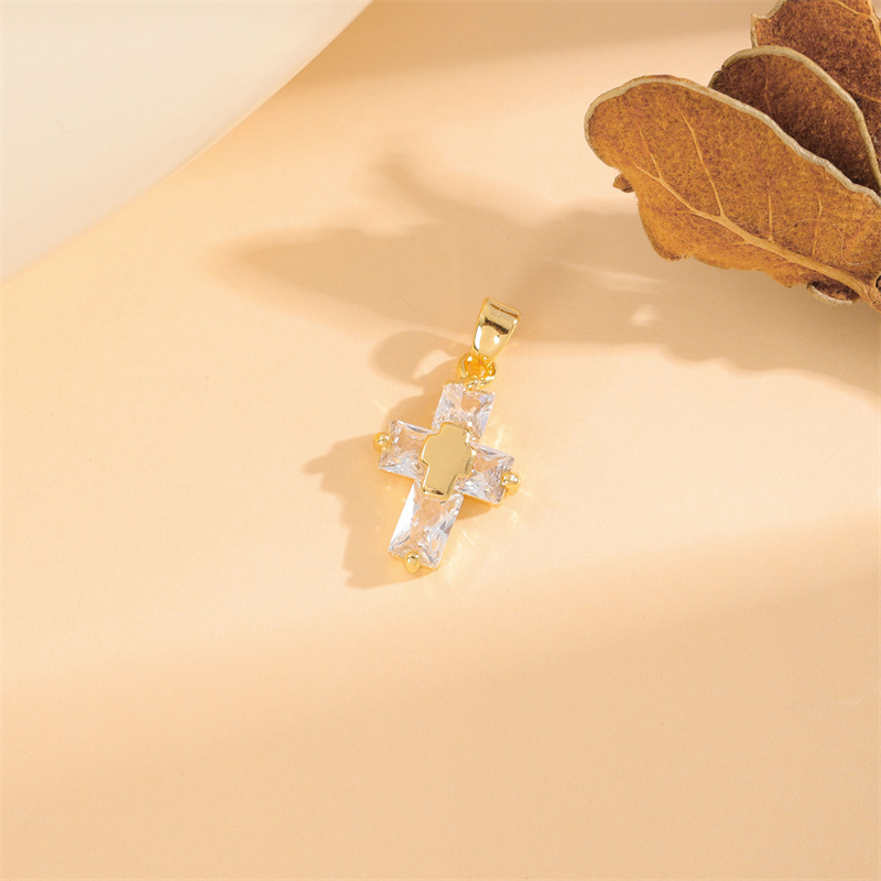 Wholesale Cute Handmade Shiny Sunflower Leaves Heart Shape Brass Plating Inlay 18K Gold Plated Zircon display picture 9