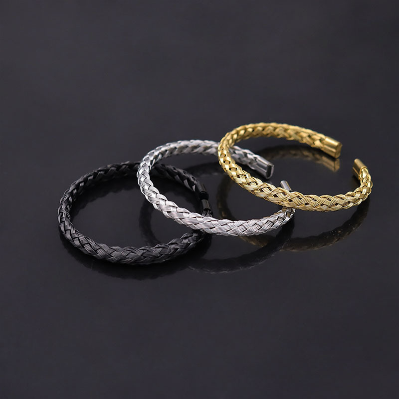 Handmade Solid Color Stripe Stainless Steel 18K Gold Plated Cuff Bracelets In Bulk display picture 5