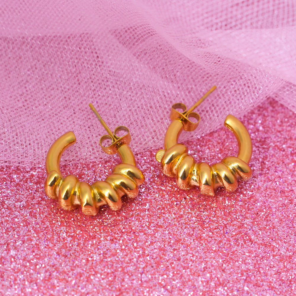 1 Pair Simple Style Geometric Plating Titanium Steel 18K Gold Plated Ear Studs display picture 5