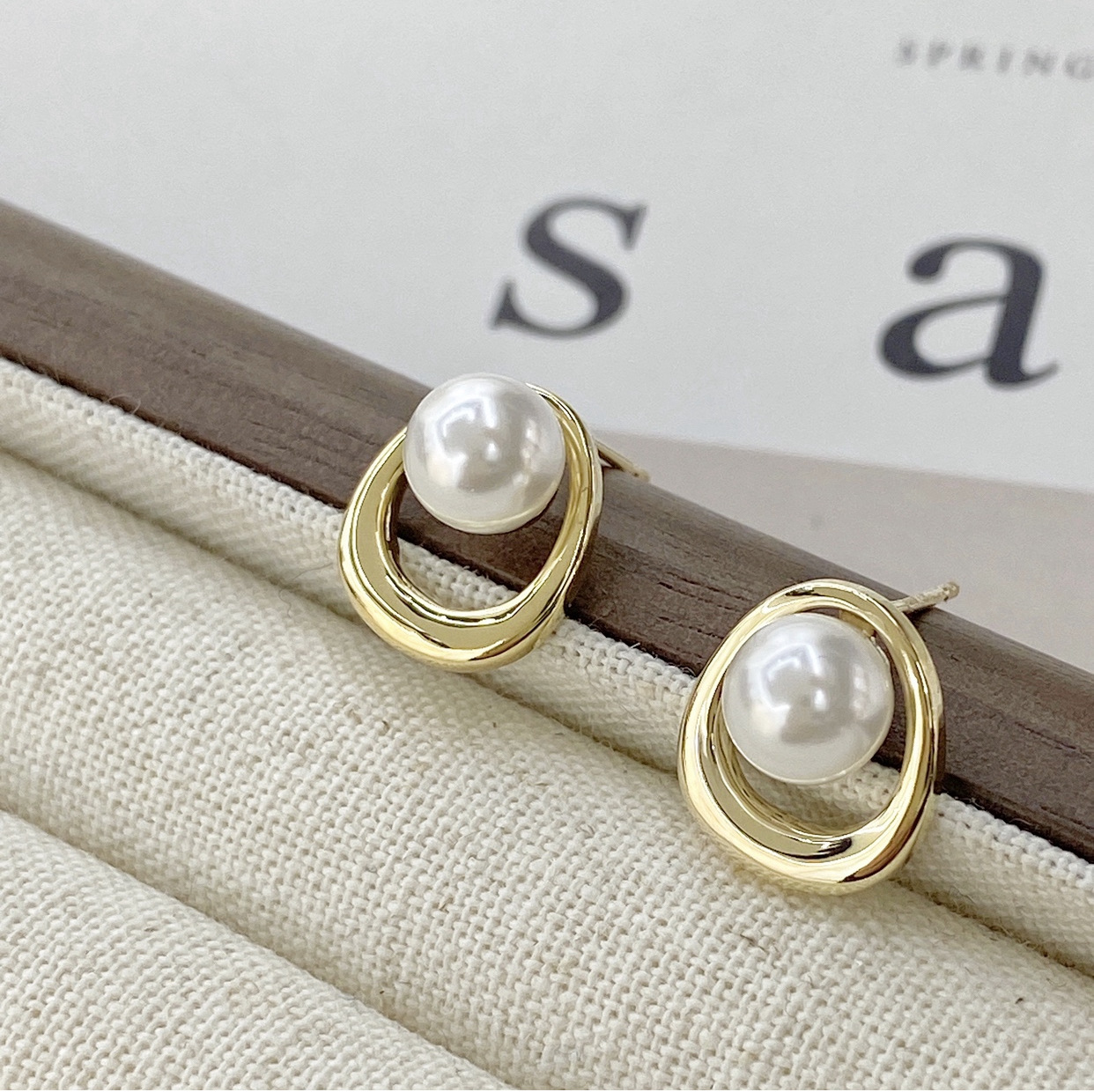 1 Pair Simple Style Commute Geometric Imitation Pearl Alloy Ear Studs display picture 3