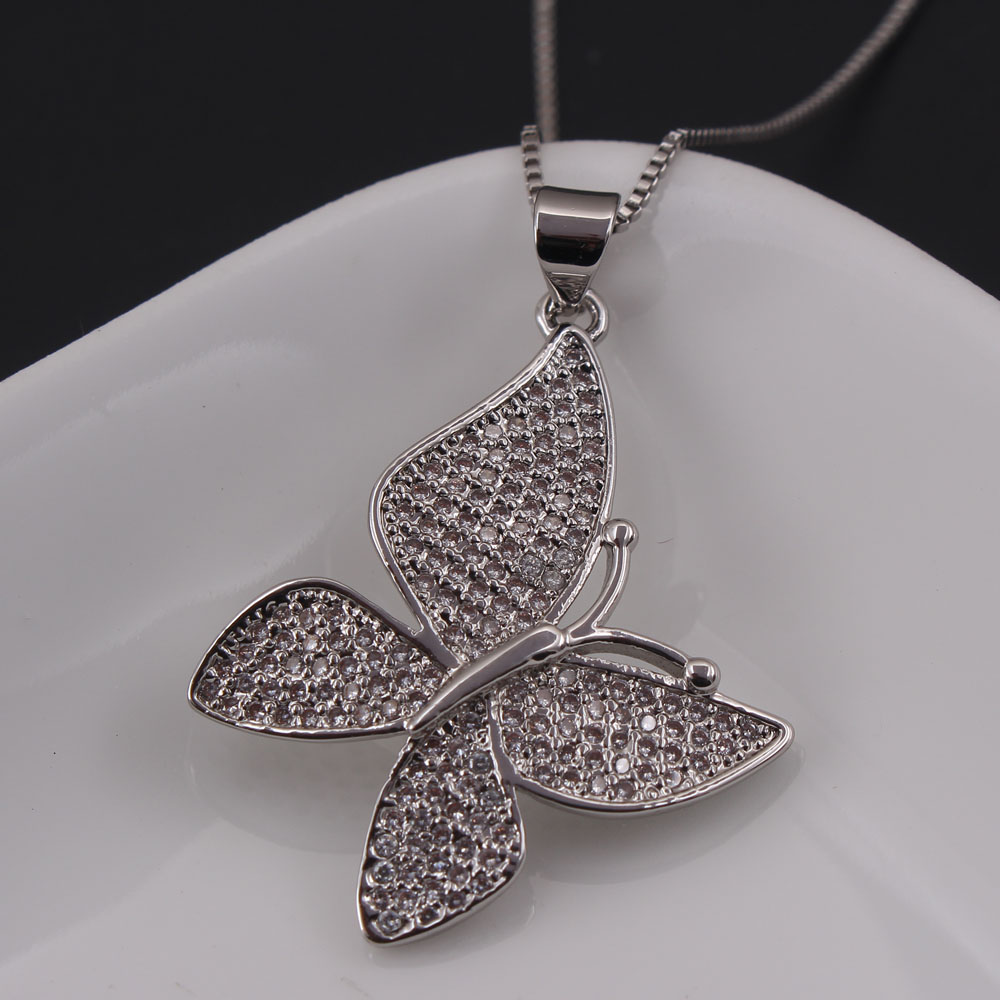 Ig Style Simple Style Animal Butterfly Copper White Gold Plated Gold Plated Zircon Pendant Necklace In Bulk display picture 1