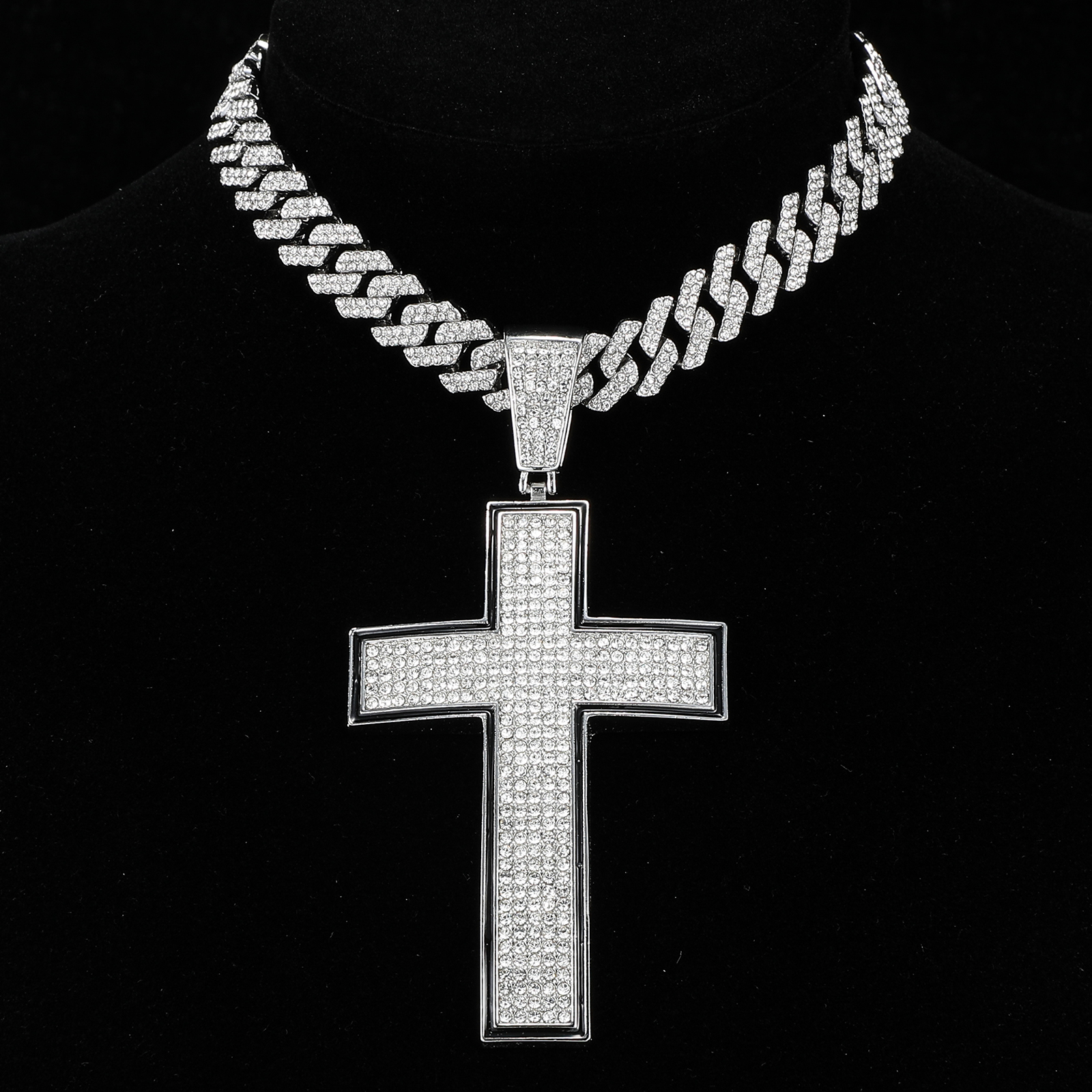 Casual Hip-hop Cross Solid Color Stainless Steel Alloy Inlay Rhinestones Unisex Pendant Necklace display picture 1