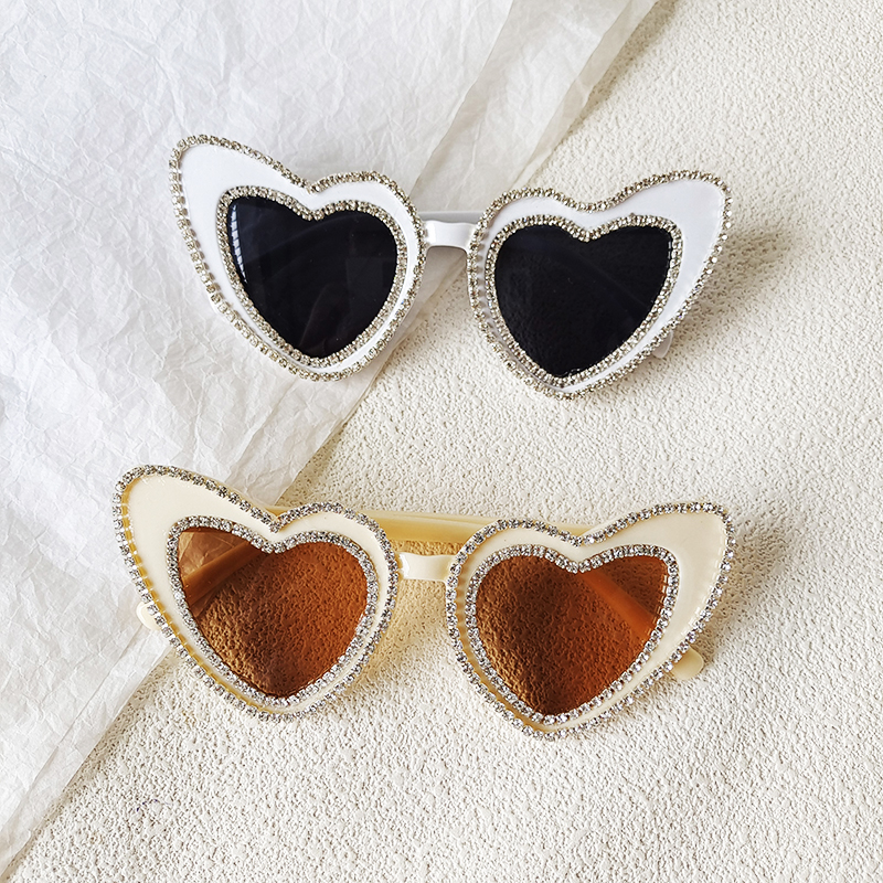Ig Style Sweet Artistic Heart Shape Pc Resin Special-shaped Mirror Full Frame Glasses display picture 6