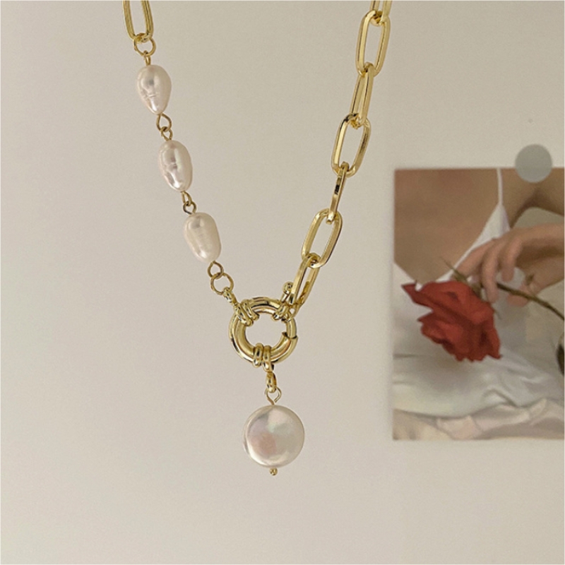 Wholesale Jewelry Simple Style Round Imitation Pearl Iron Copper Plating Pendant Necklace display picture 1