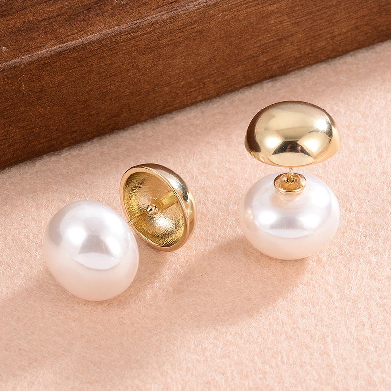 1 Pair Elegant Simple Style Solid Color Plating Inlay Copper Pearl 14k Gold Plated Ear Studs display picture 4