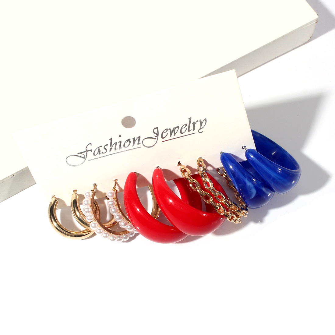 1 Set Simple Style C Shape Alloy Plastic Resin Earrings display picture 3
