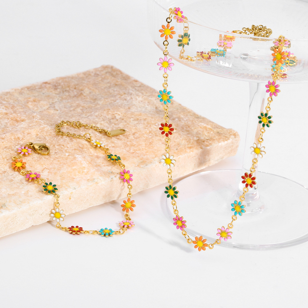 201 Edelstahl 18 Karat Vergoldet Hawaiisch Bohemien Emaille Überzug Chrysantheme Halskette display picture 4