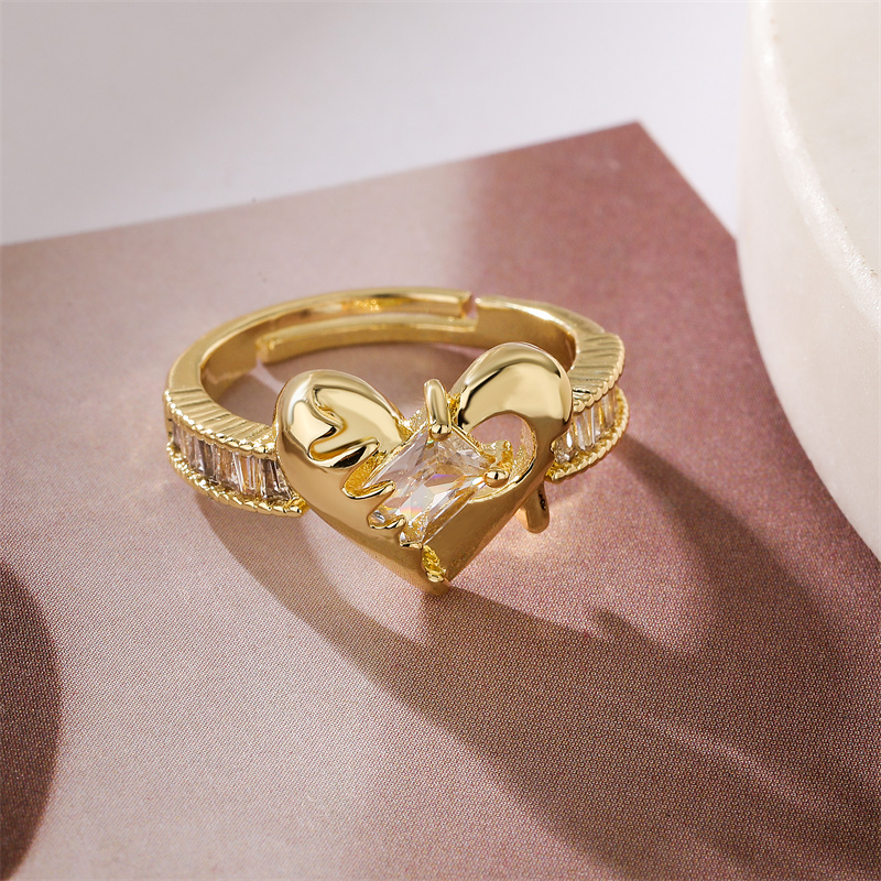 Luxurious Bear Heart Shape Copper Gold Plated Zircon Open Rings In Bulk display picture 7