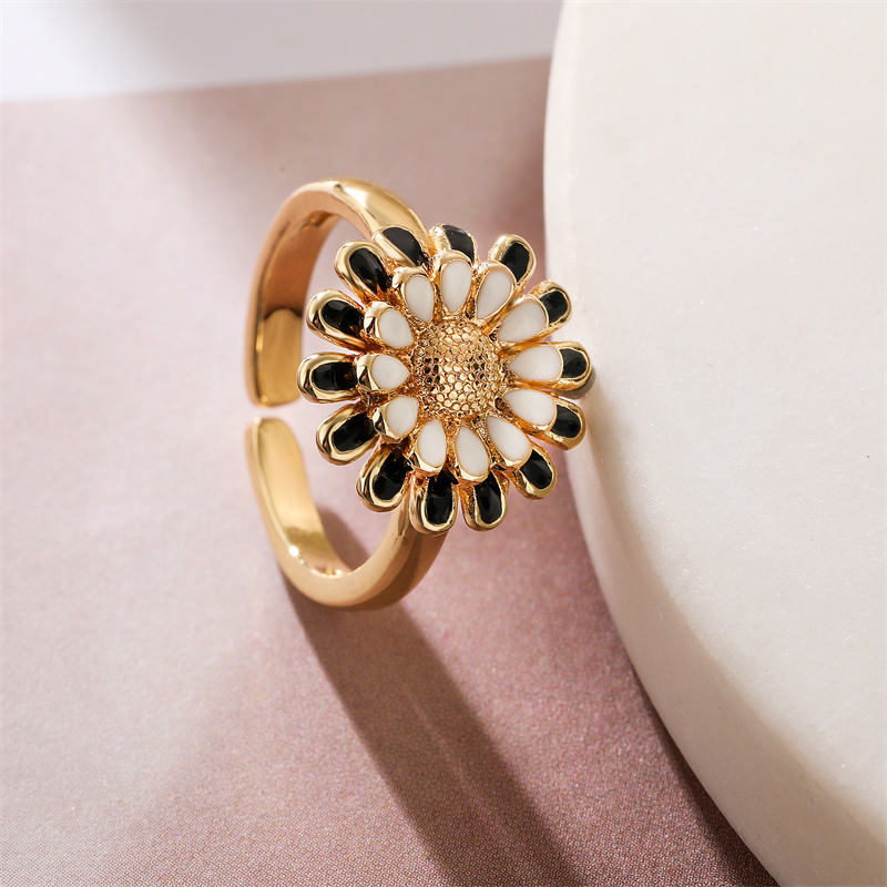 Luxurious Flower Copper Plating Inlay Zircon Gold Plated Open Rings display picture 8