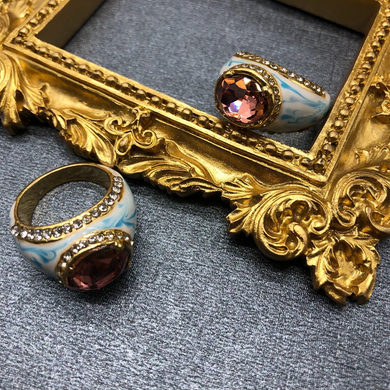 Retro Oval Alloy Enamel Plating Inlay Artificial Gemstones Women's Rings display picture 3