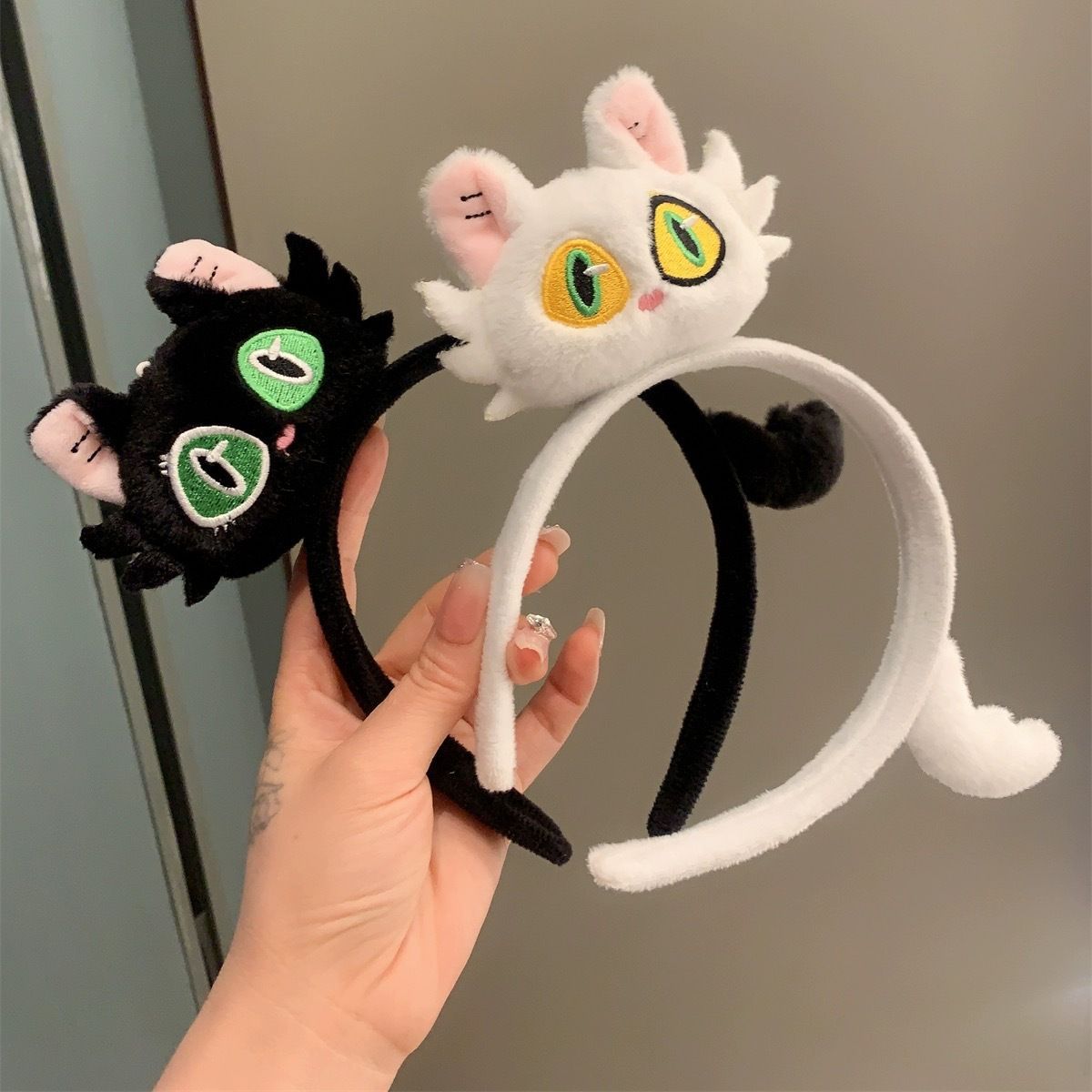 Women's Casual Cute Cat Flannel Hair Band display picture 8