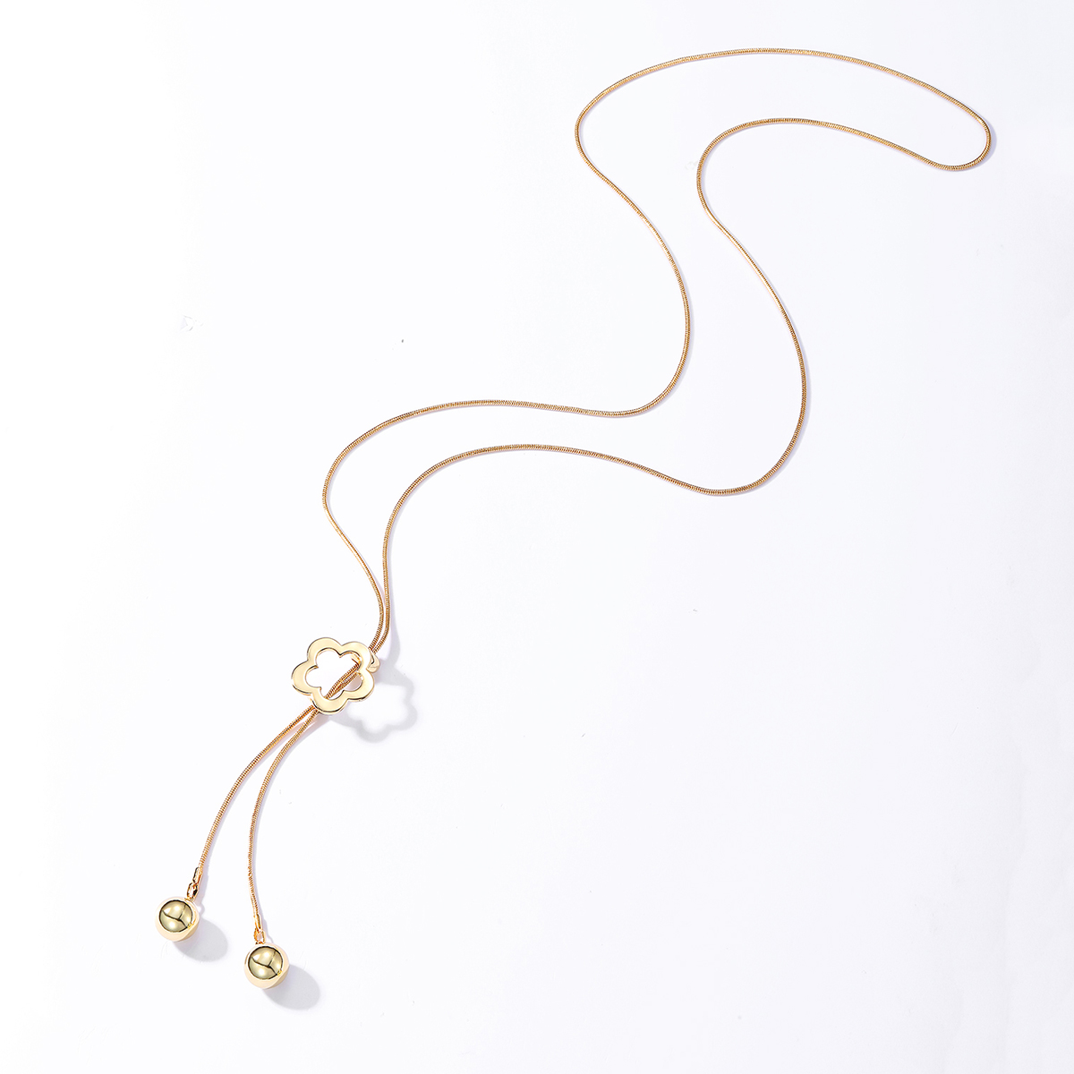 Cute Flower Copper Plating 18k Gold Plated Pendant Necklace display picture 3