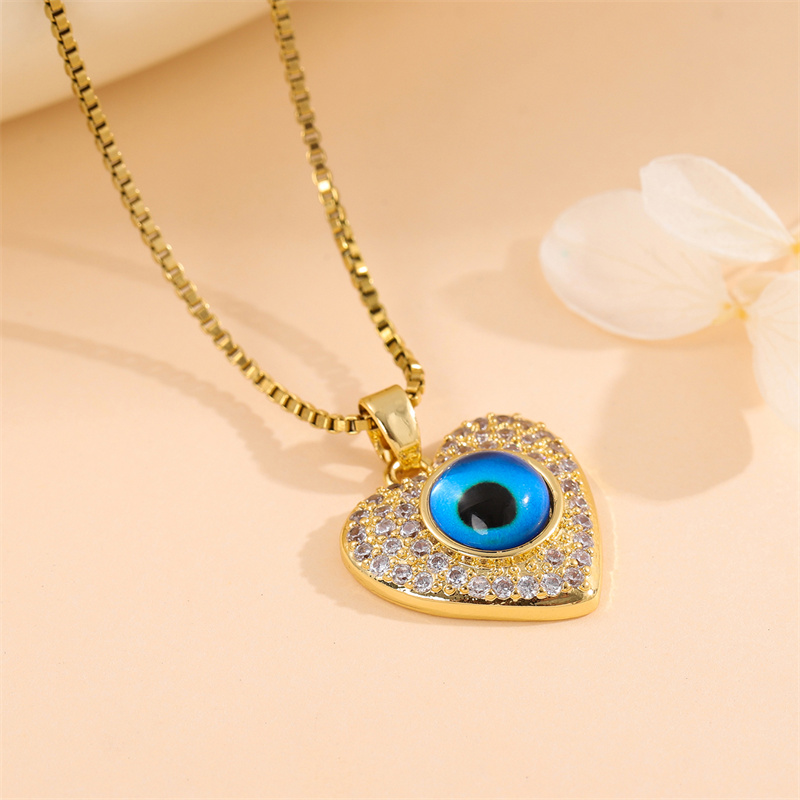 201 Stainless Steel 18K Gold Plated Sweet Plating Inlay Round Oval Heart Shape Artificial Diamond Pendant Necklace display picture 19