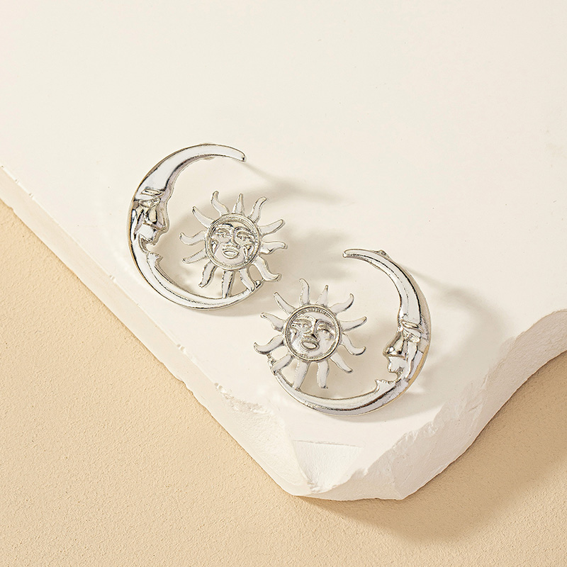 1 Pair Ig Style Simple Style Korean Style Sun Moon Plating Alloy Ear Studs display picture 1