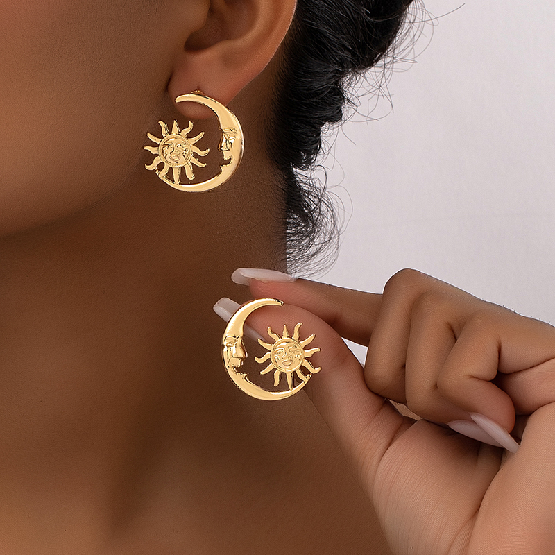 1 Pair Ig Style Simple Style Korean Style Sun Moon Plating Alloy Ear Studs display picture 8