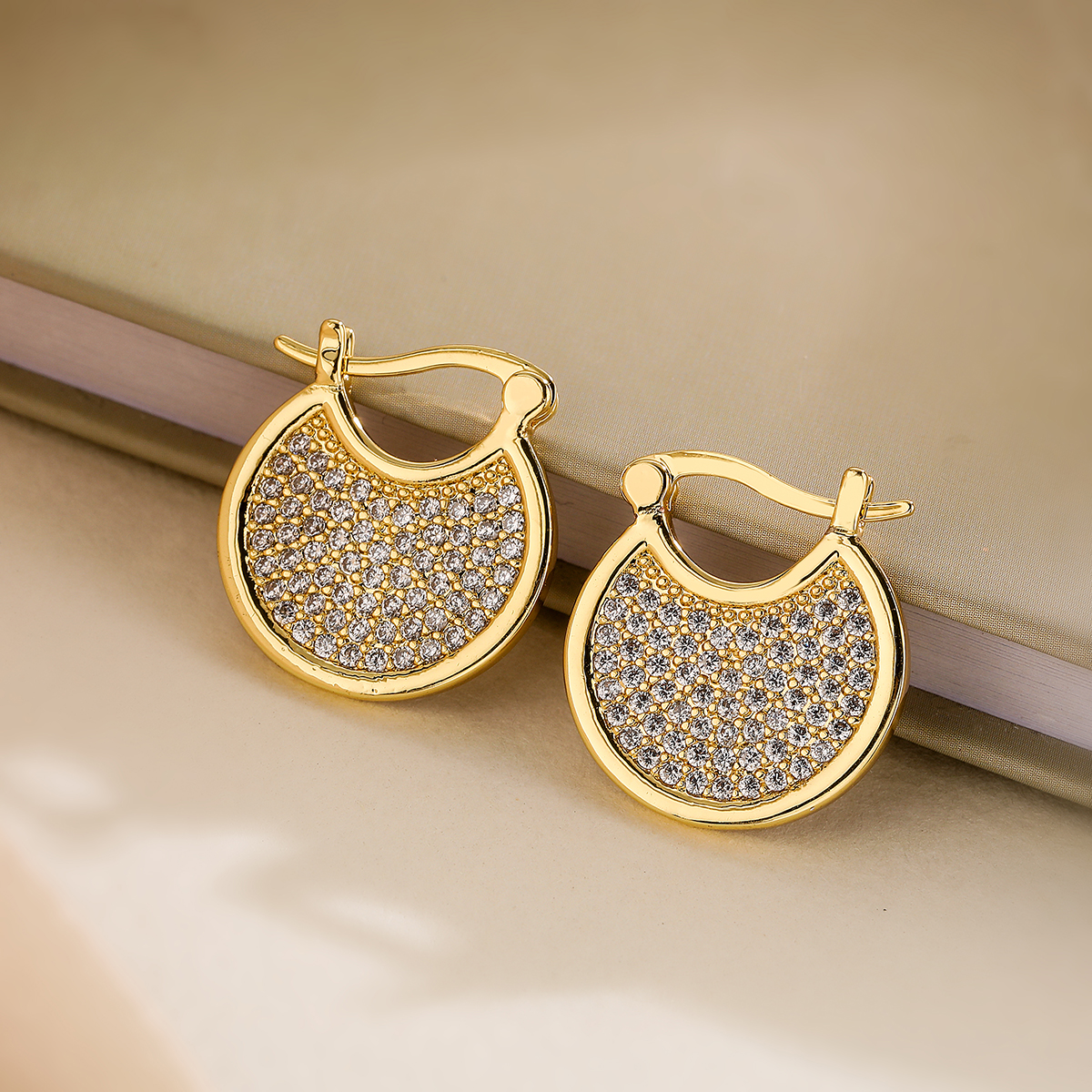 1 Paar Elegant Dame Geometrisch Überzug Inlay Kupfer Zirkon 18 Karat Vergoldet Ohrringe display picture 4