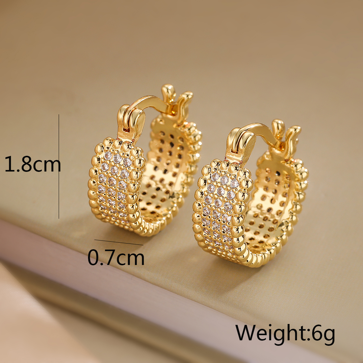 1 Pair Korean Style Geometric Plating Inlay Copper Zircon 18k Gold Plated Hoop Earrings display picture 1