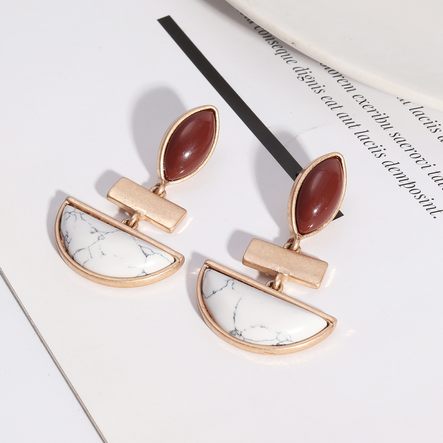 1 Pair Retro Exaggerated Artistic Semicircle Marble Plating Inlay Alloy Turquoise 18k Gold Plated Drop Earrings display picture 5