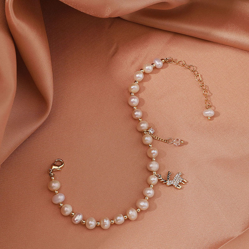 Elegant Elch Süßwasserperle Kupfer Perlen Armbänder display picture 5