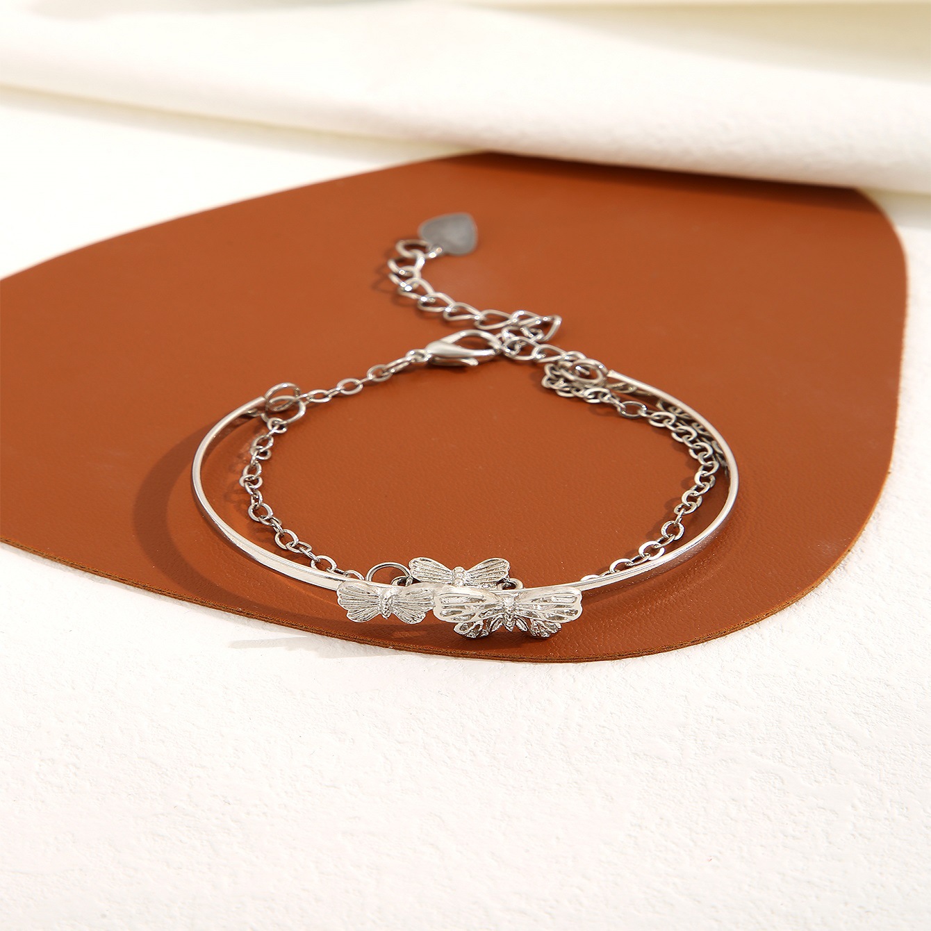 Fairy Style Heart Shape Alloy Plating Women's Bangle display picture 2