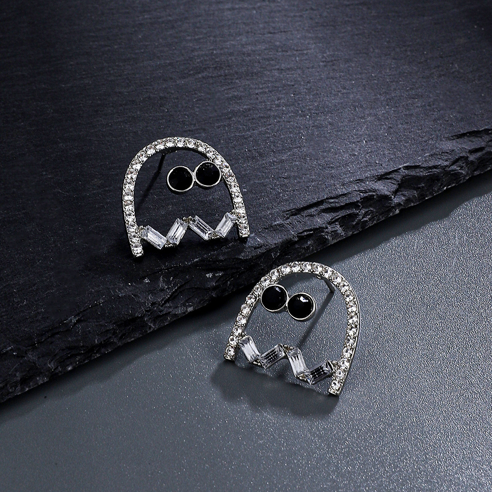 1 Pair Funny Simple Style Color Block Hollow Out Alloy Ear Studs display picture 3