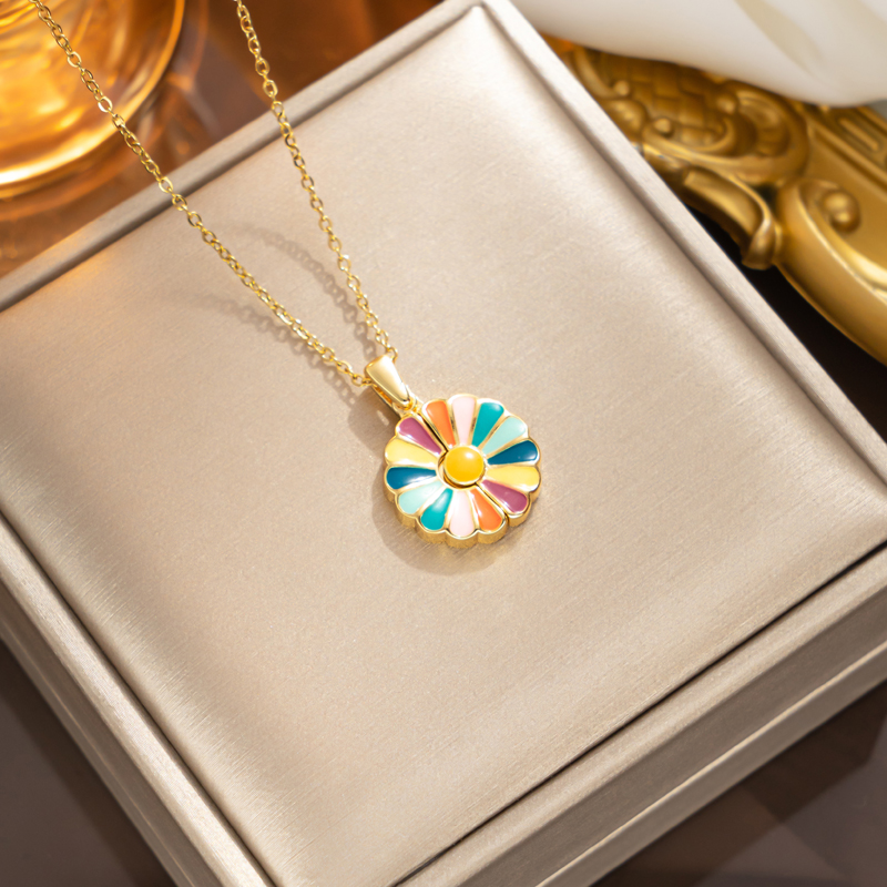 Cute Daisy Steel Enamel Titanium Steel 18k Gold Plated Women's Pendant Necklace display picture 3