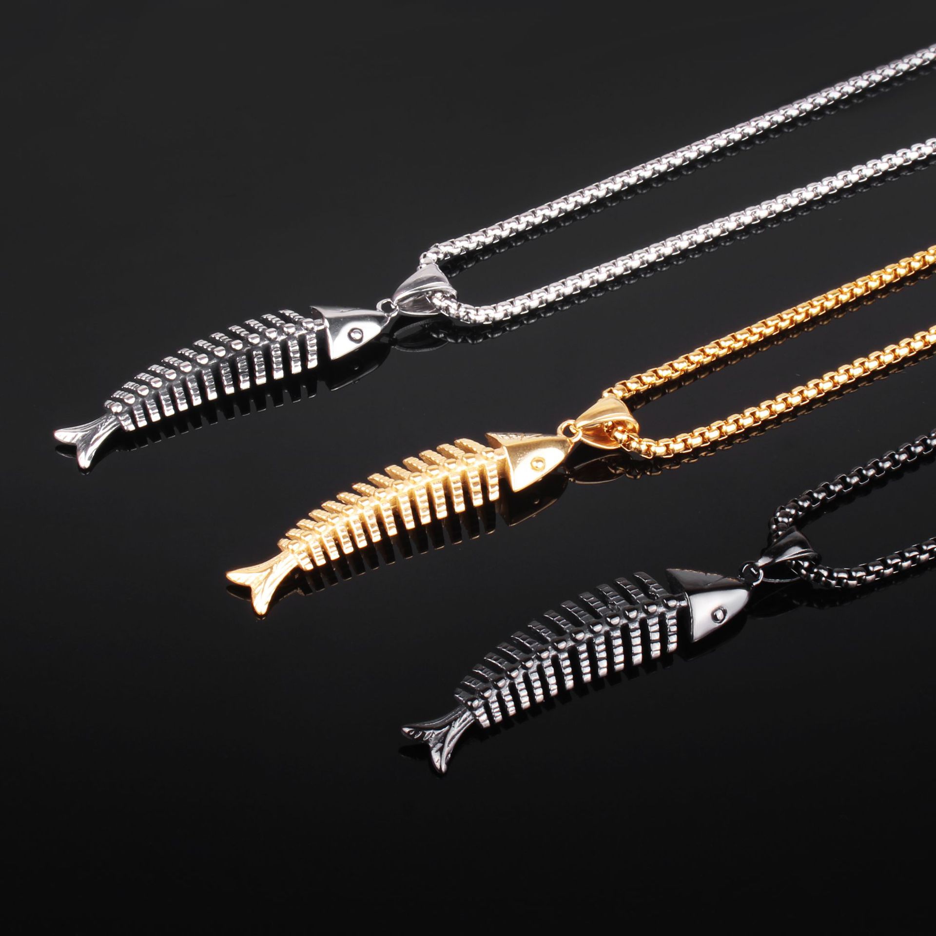 Retro Fish Bone Titanium Steel Plating Men's Pendant Necklace display picture 9