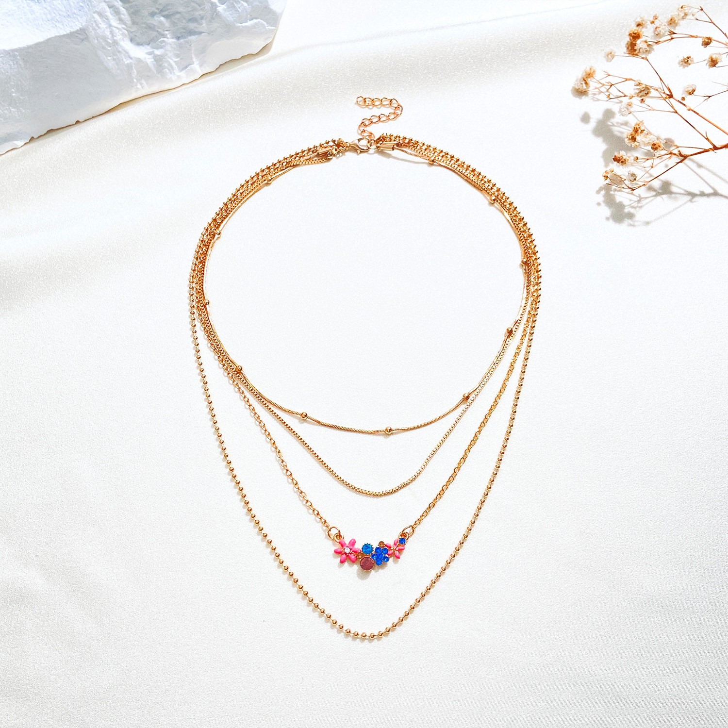 Ig Style Simple Style Flower 14k Gold Plated Alloy Wholesale Layered Necklaces display picture 3