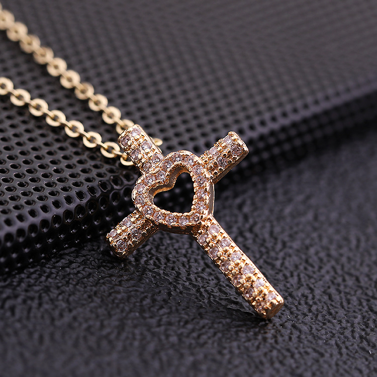 Cool Style Shiny Cross Heart Shape Copper Plating Hollow Out Inlay Zircon Pendant Necklace display picture 5